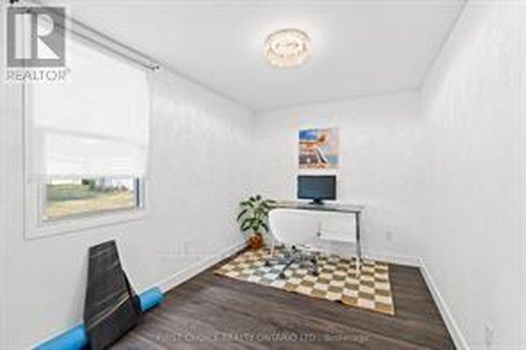 29626971/10-campbell-reid-court/rural-kanata-central/ottawa/ontario/K2K1X7_14