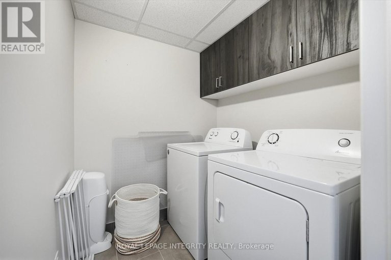 29419873/518-stadacone-row/camelot/ottawa/ontario/K4A1J8_26