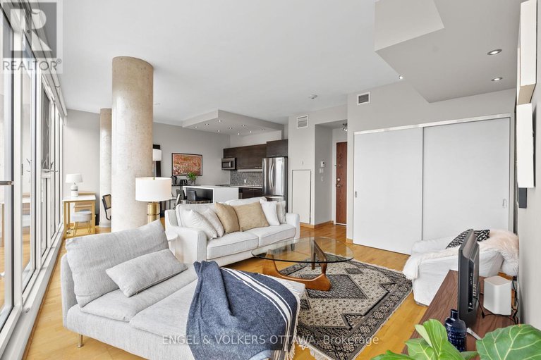 28813803/823-349-mcleod-street/ottawa-centre/ottawa/ontario/K2P0S1_13