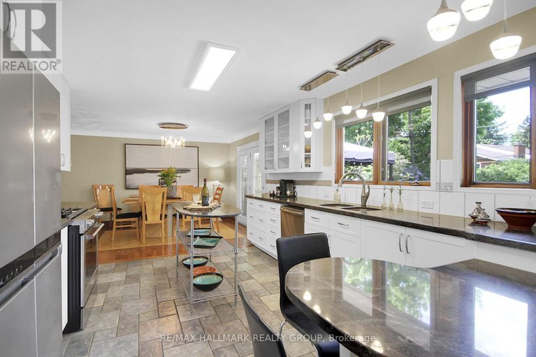 28389488/27-savuto-way/meadowlandscrestview/ottawa/ontario/K2G2S9_17