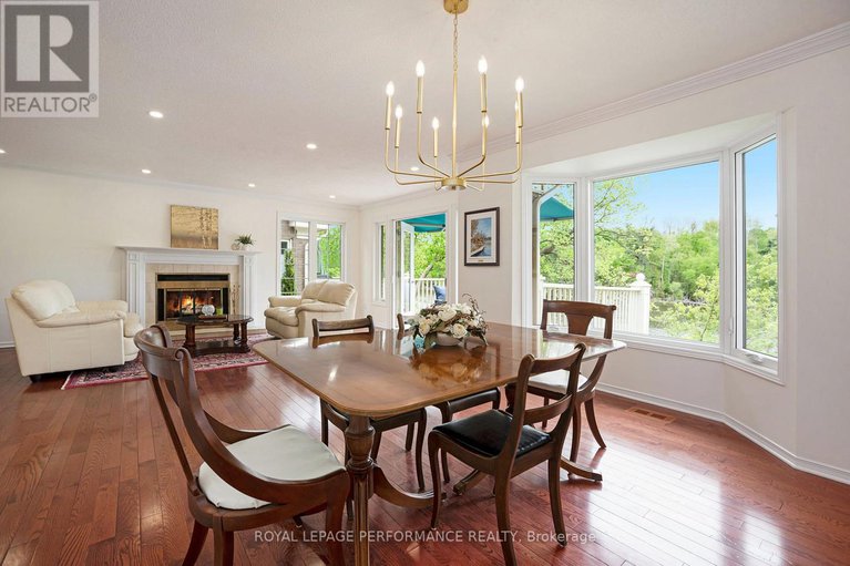 28643500/81-waterford-drive/pineglencountry-place/ottawa/ontario/K2E7V4_23