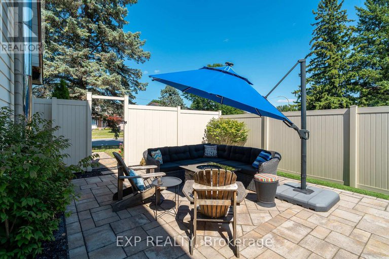 28799326/6084a-vineyard-drive/convent-glen/ottawa/ontario/K1C2M5_40