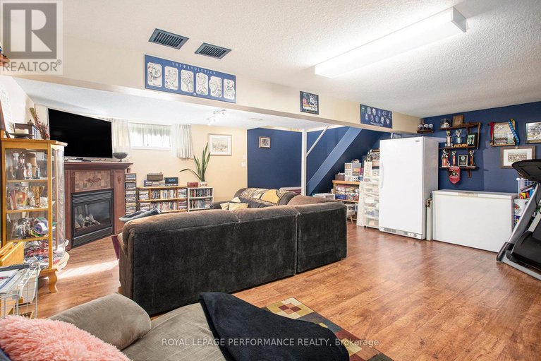 29009463/2141-boyer-road/chateauneuf/ottawa/ontario/K1C1R5_24