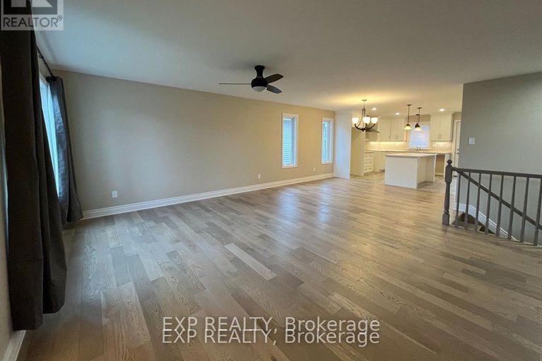 28364468/53-craig-street/village-of-russell/russell/ontario/K4R1A6_5