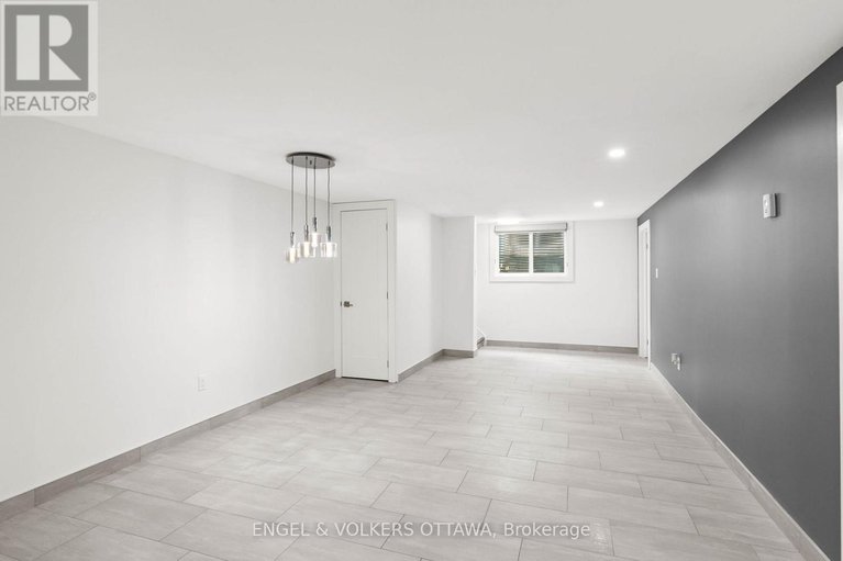 28294344/70-varley-drive/beaverbrook/ottawa/ontario/K2K1H2_34