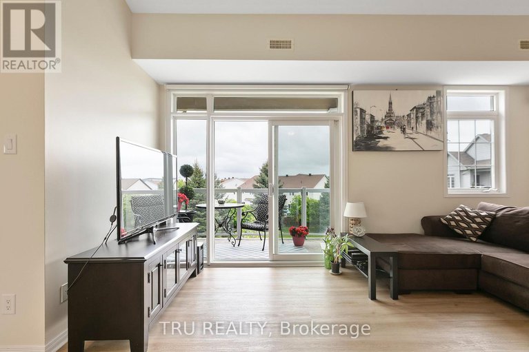 28382160/107l-artesa-private/emerald-meadowstrailwest/ottawa/ontario/K2S0J8_26