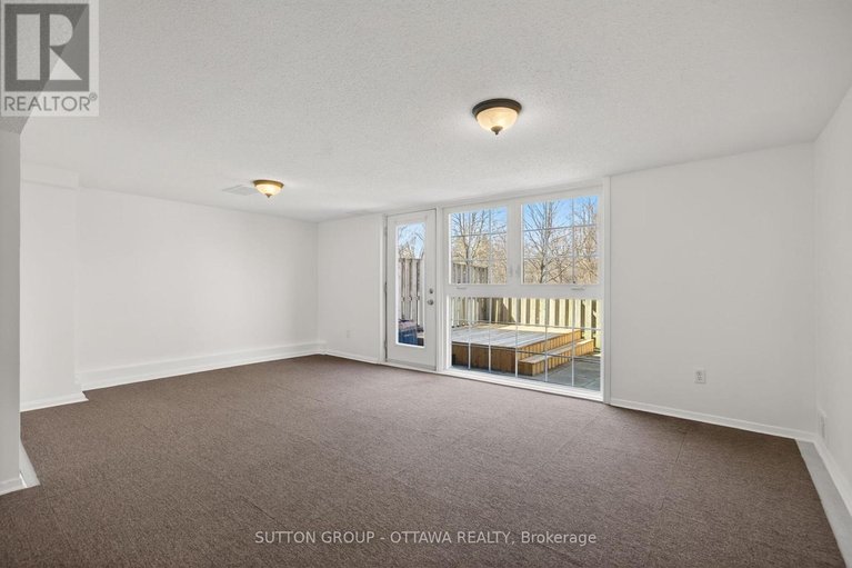 29627001/285-monterey-drive/leslie-park/ottawa/ontario/K2H7B1_23