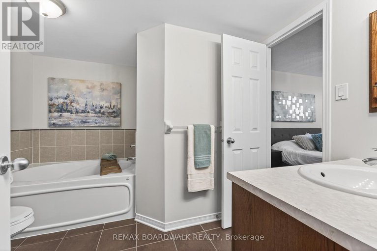 29382324/165-70-edenvale-drive/beaverbrook/ottawa/ontario/K2K3N6_23