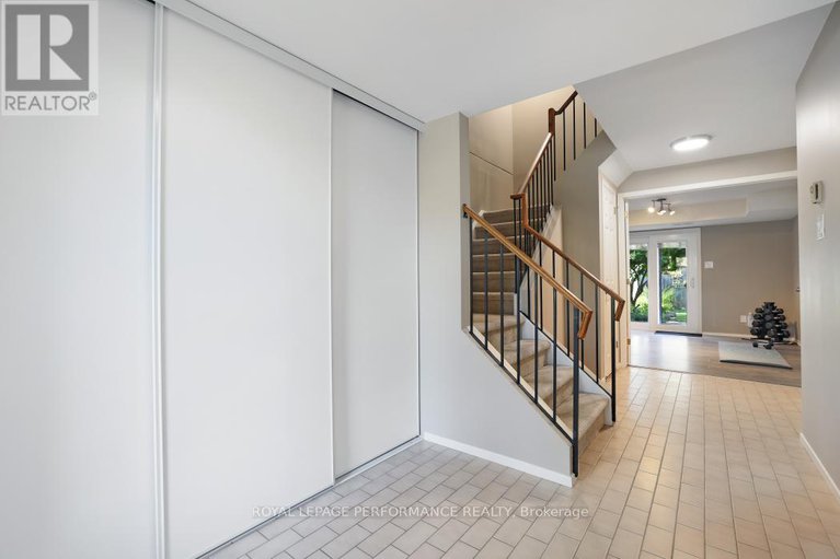 28992584/21-arbordale-crescent/centrepointe/ottawa/ontario/K2G5C7_5