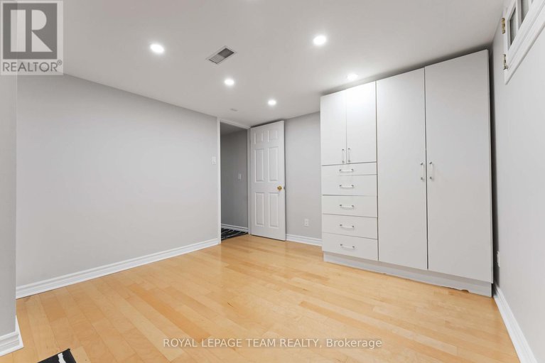 28943103/60-vaan-drive/merivale-gardens/ottawa/ontario/K2G0C9_27