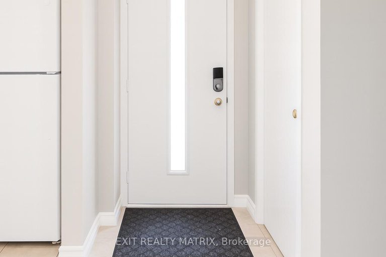 28776810/23-pickford-drive/katimavik/ottawa/ontario/K2L2C1_2