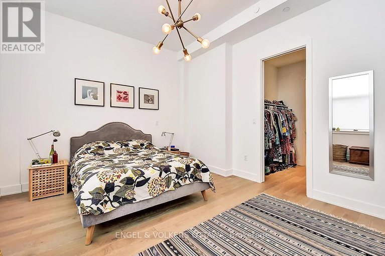 29345321/202-12-stirling-avenue/hintonburg/ottawa/ontario/K1Y1P8_24