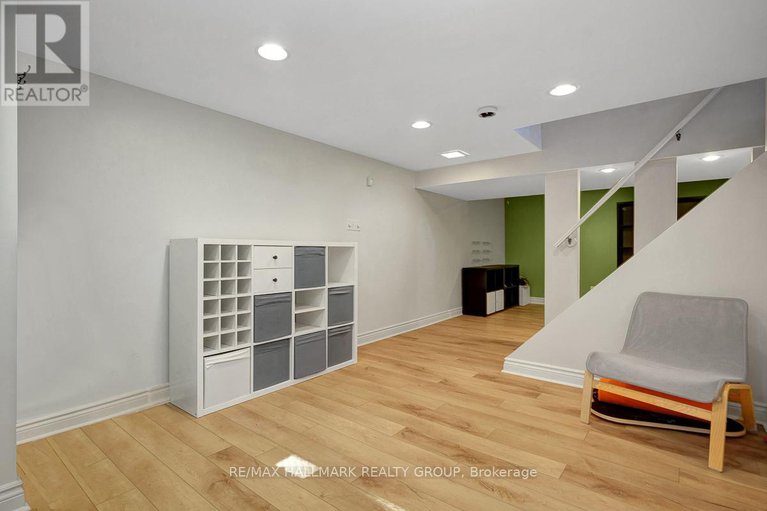28915575/3243-southgate-road/south-keys/ottawa/ontario/K1V7Y2_33