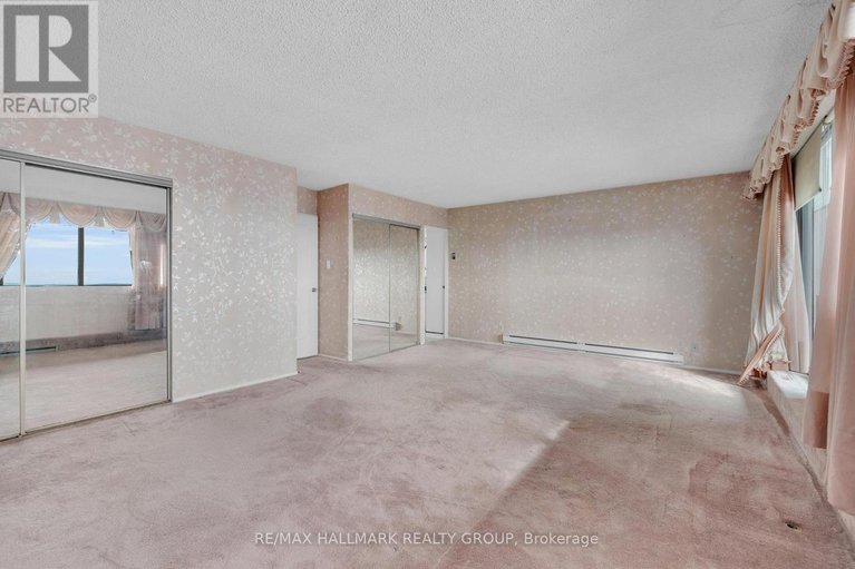 29672090/2005-1285-cahill-drive/south-keys/ottawa/ontario/K1V9A7_18