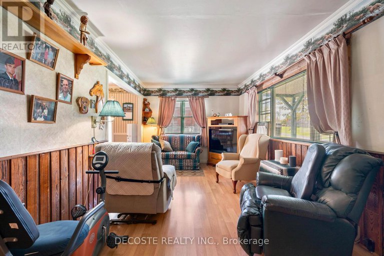 29008744/20015c-county-43-road/north-glengarry-kenyon-twp/north-glengarry/ontario/K0C1A0_6