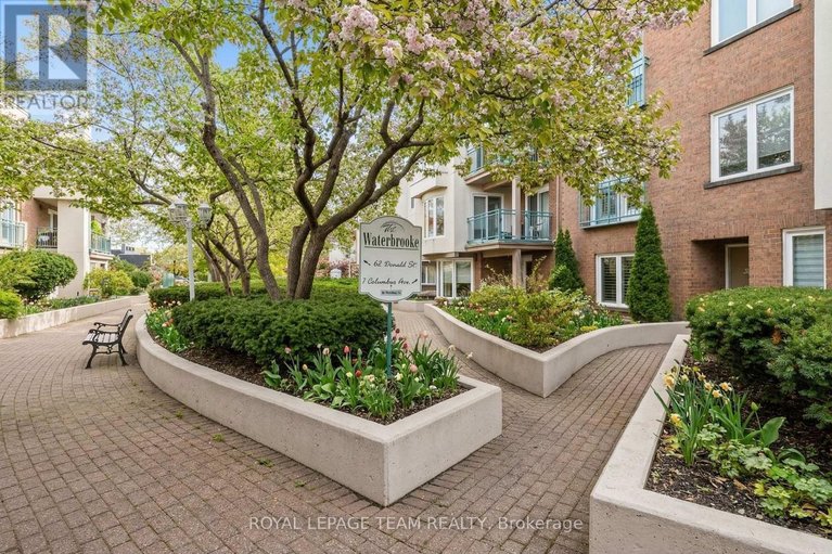 29581111/202d-1-columbus-avenue/overbrook/ottawa/ontario/K1K4L1_41