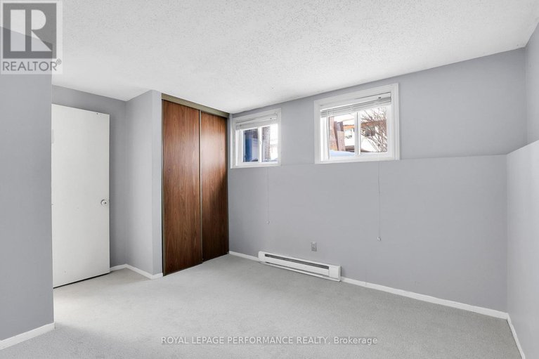 29402527/8d-lovell-lane/westcliffe-estates/ottawa/ontario/K2H9B6_21