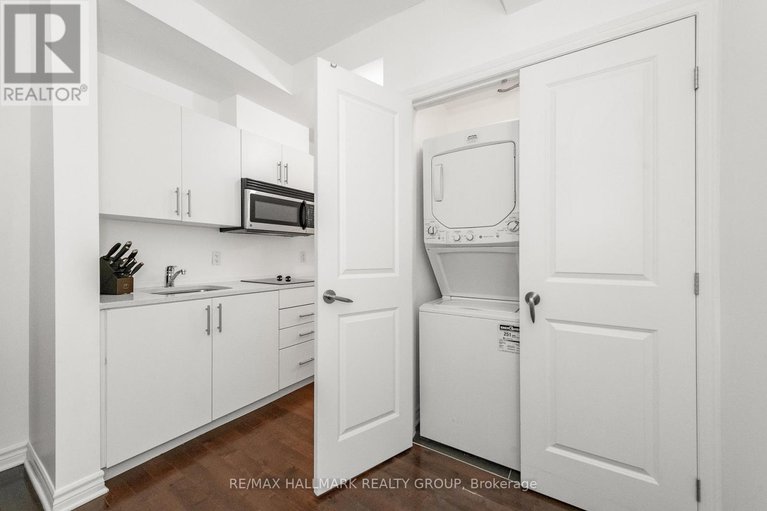 28790026/103-429-kent-street/ottawa-centre/ottawa/ontario/K2P1B5_14