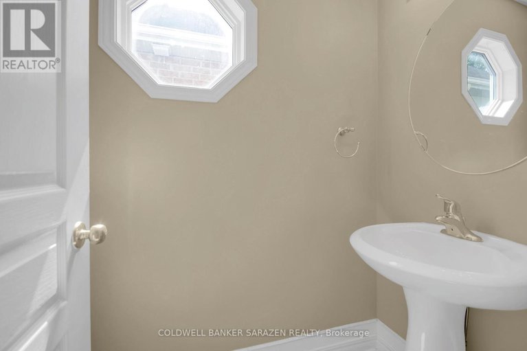 29195012/286-parkin-circle/blossom-parkkemp-parkfindlay-creek/ottawa/ontario/K1T4G8_17