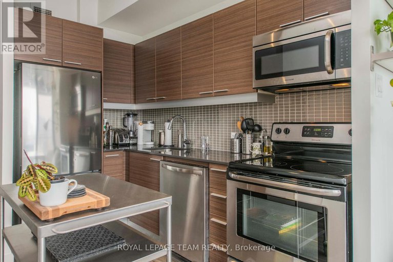 28614419/813-354-gladstone-avenue/ottawa-centre/ottawa/ontario/K2P0R4_10