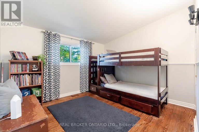 28961795/2070-cornish-street/elmvale-acresurbandale/ottawa/ontario/K1G2R8_13