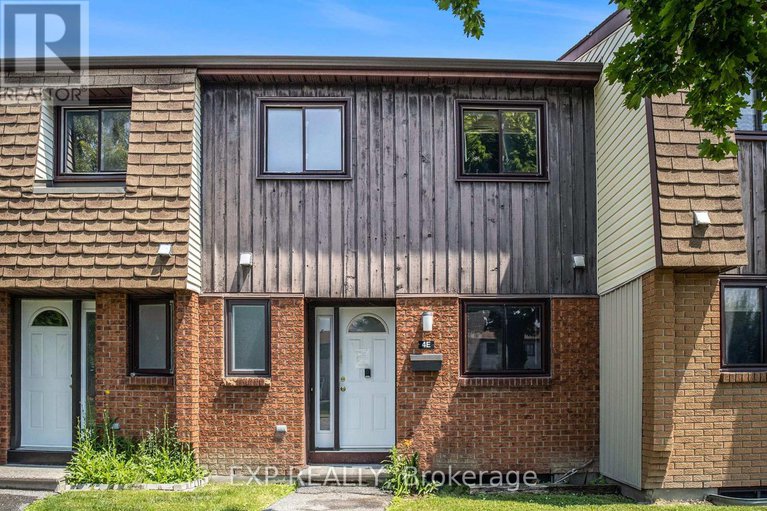 28577160/4e-39-woodvale-green/craig-henrywoodvale/ottawa/ontario/K2G4G8_1