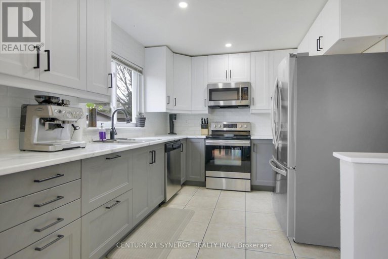 28283837/19-seabrooke-drive/glencairnhazeldean/ottawa/ontario/K2L2H8_12