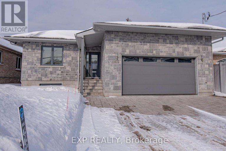 29367435/1473-rosebella-avenue-w/blossom-parkkemp-parkfindlay-creek/ottawa/ontario/K1T1E5_1