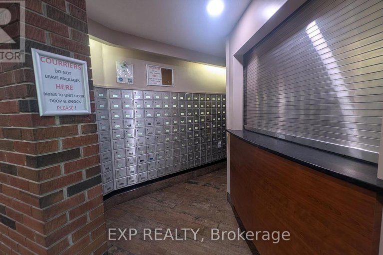 28890063/518-20-chesterton-drive/borden-farmstewart-farmcarleton-heightsparkwood-hills/ottawa/ontario/K2E6Z7_46