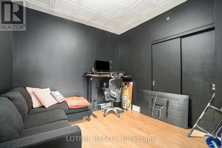 29219032/701-98-richmond-road/westborohampton-park/ottawa/ontario/K1Z0B2_21