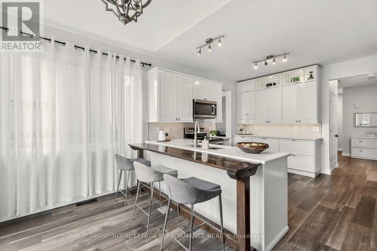 29572536/1820-mccallum-drive/fallingbrookgardenway-south/ottawa/ontario/K4A3T7_10