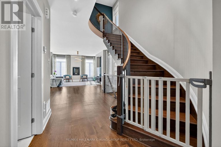 29049191/251-joshua-street/mer-bleuebradley-estatesanderson-park/ottawa/ontario/K1W0H3_6