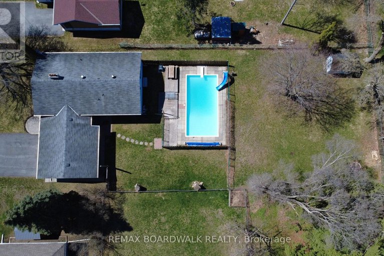 29666453/103-christopher-hamilton-street/richmond/ottawa/ontario/K0A2Z0_49