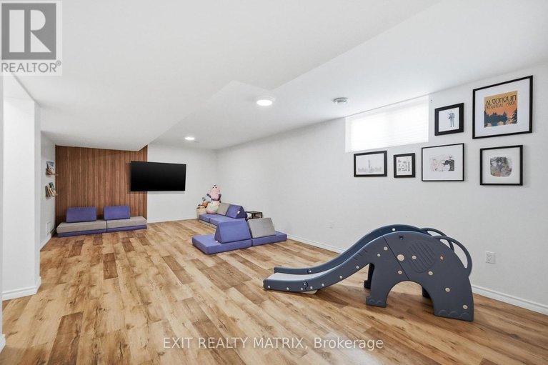 29681482/129-abbey-crescent/village-of-russell/russell/ontario/K4R1A1_24