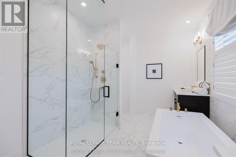 29025439/709-tincture-place/morgans-grantsouth-march/ottawa/ontario/K2K1X7_14