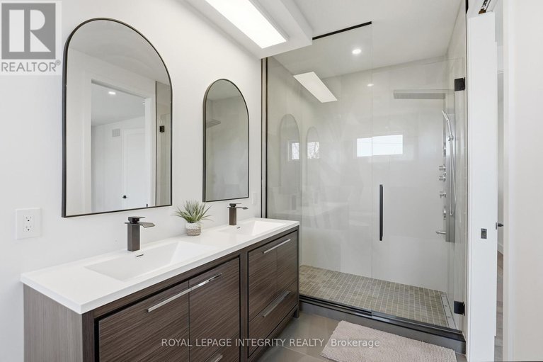 29663854/984-watson-street/fairfield-heights/ottawa/ontario/K2B6C2_28