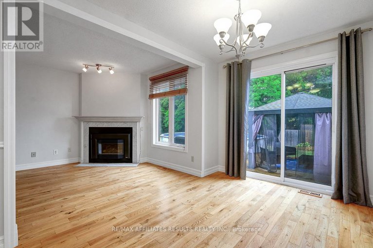 28794659/22-hendrie-court/katimavik/ottawa/ontario/K2L4A4_13