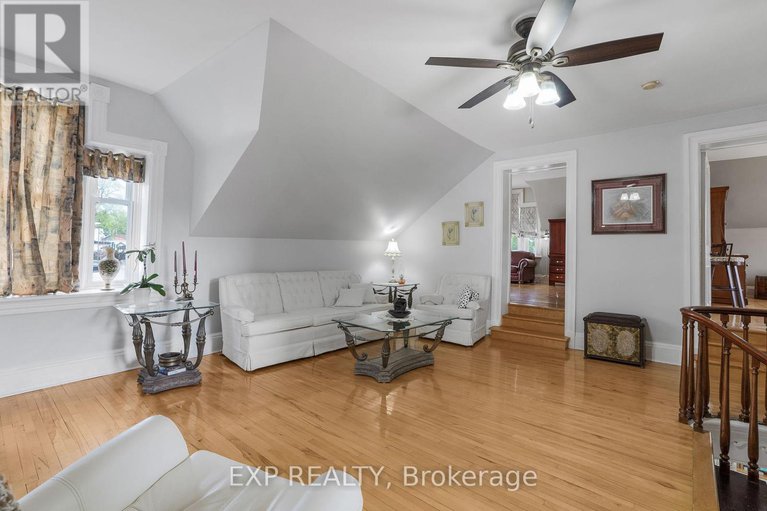 28327080/8-john-street/lorignal/champlain/ontario/K0B1K0_28