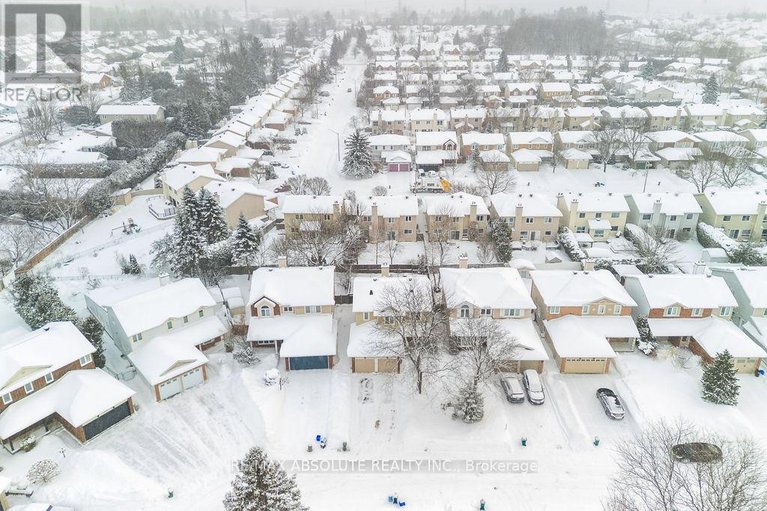 29302889/6145-lariviere-crescent/orleans-village/ottawa/ontario/K1W1C6_32