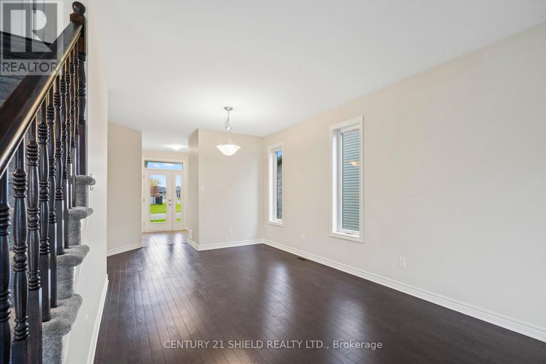 29043267/784-namur-street/embrun/russell/ontario/K0A1W0_13