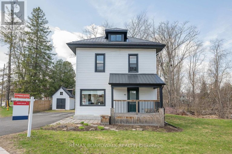 29643946/62-craig-street/village-of-russell/russell/ontario/K4R1A2_1