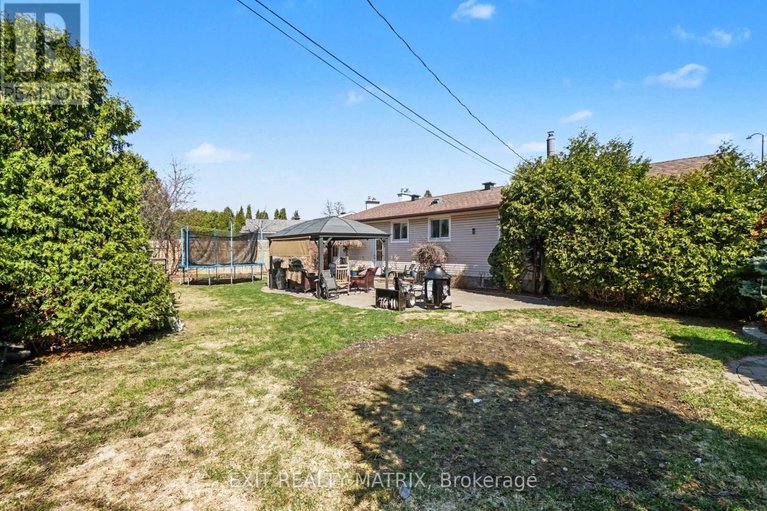 29639067/1402-jamison-avenue/bilberry-creekqueenswood-heights/ottawa/ontario/K1E1J5_15