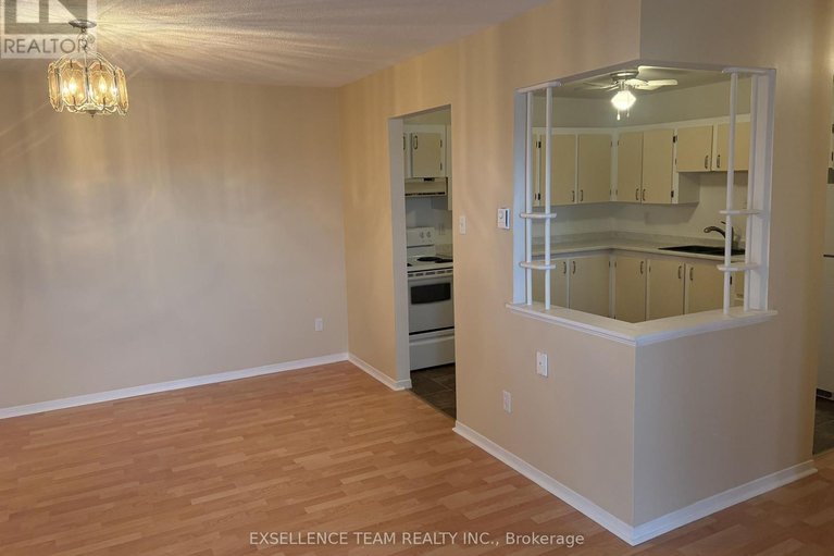 29464236/220-kenyon-street/alexandria/north-glengarry/ontario/K0C1A0_8