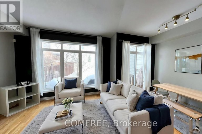 29454048/294-waymark-crescent/emerald-meadowstrailwest/ottawa/ontario/K2M0A5_9