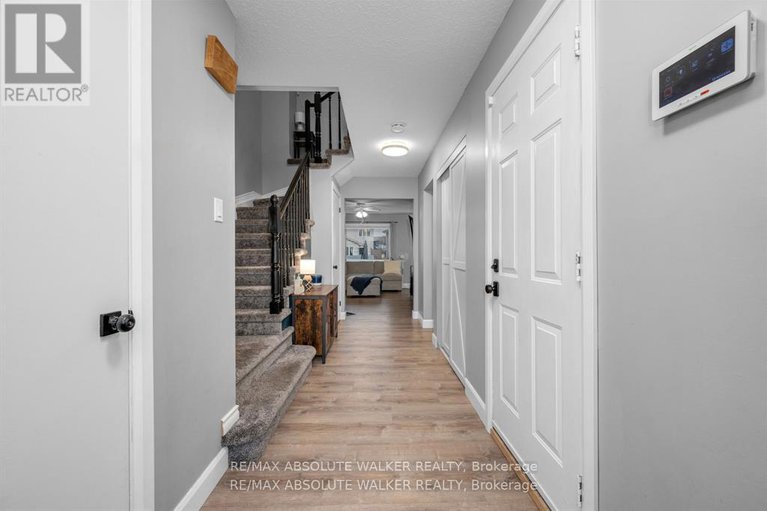 29208541/108-cedarock-drive/bridlewood/ottawa/ontario/K2M2H5_2