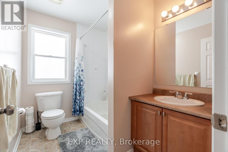 28723605/1049-fieldfair-way/notting-hillsummerside/ottawa/ontario/K4A0E2_35
