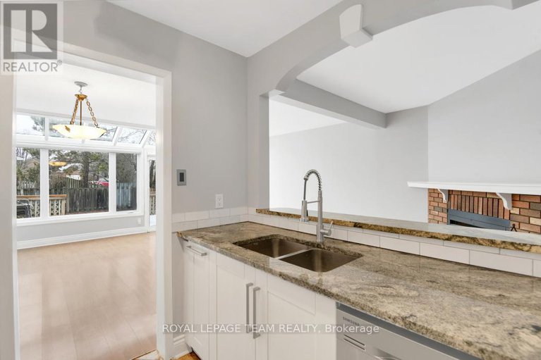 28127330/55-hummingbird-crescent-w/cedargrovefraserdale/ottawa/ontario/K2J3A1_5