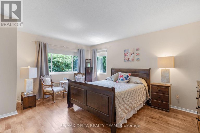 28932802/6320-sablewood-place/chapel-hill/ottawa/ontario/K1C7M6_20