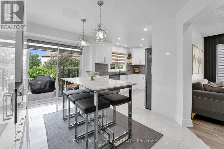 28504074/2163-johnston-road/hunt-club-park/ottawa/ontario/K1G5K2_20