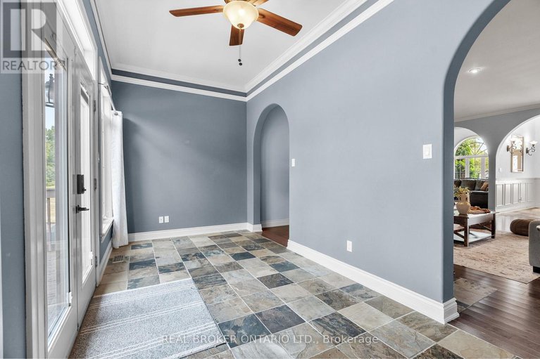 29375291/525-tullamore-street/riverside-south/ottawa/ontario/K1X0A2_33